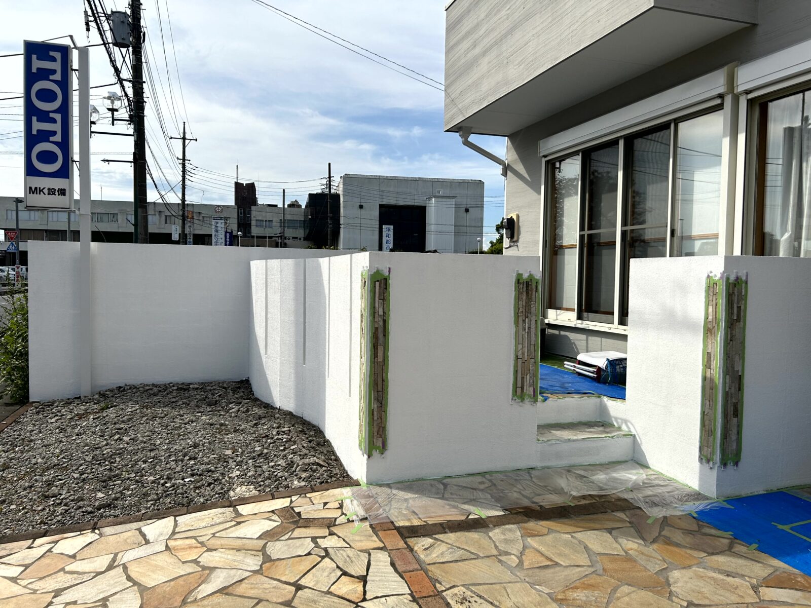 【埼玉×蓮田】外壁塗装で見とれてしまうほど美しい家に|塀